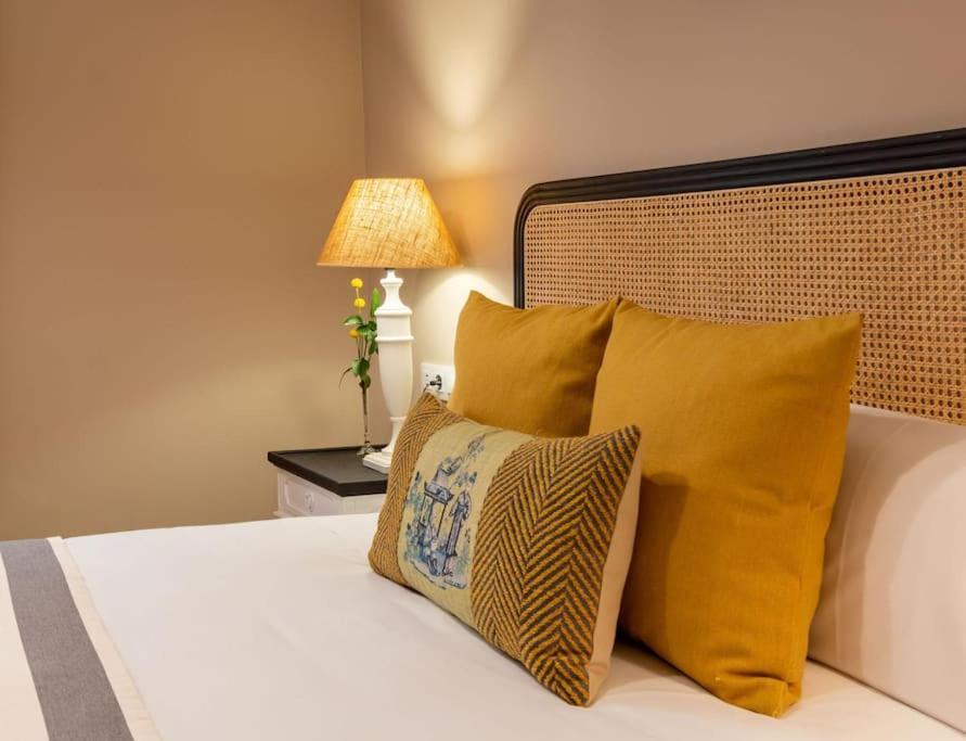 סביליה Plaza Nueva Deluxe Suite By Valcambre מראה חיצוני תמונה
